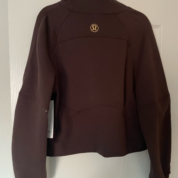 Lululemon Half-Zip funnel Women's Top Espresso/gold NWT - Picture 2 of 3